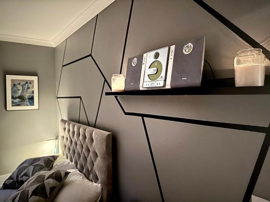 Stunning Luxury Croydon Apartment Gatwick Airport Close 普尔雷 外观 照片