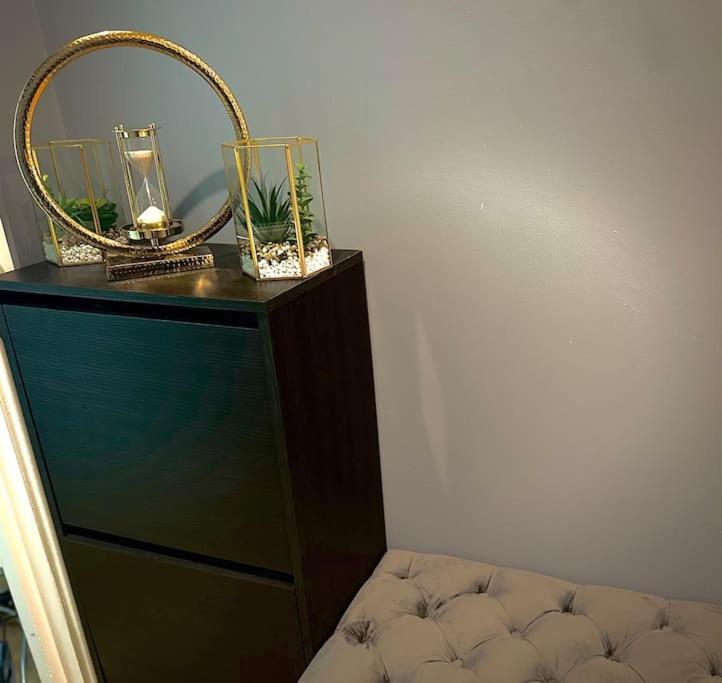 Stunning Luxury Croydon Apartment Gatwick Airport Close 普尔雷 外观 照片