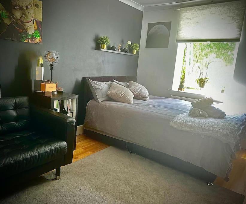 Stunning Luxury Croydon Apartment Gatwick Airport Close 普尔雷 外观 照片