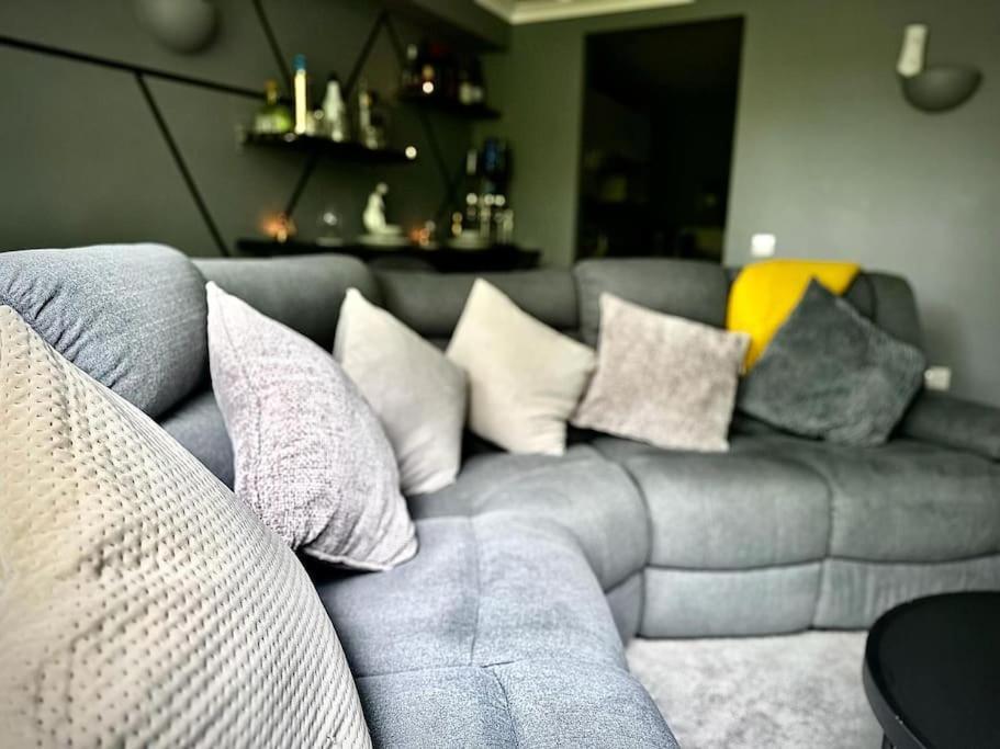 Stunning Luxury Croydon Apartment Gatwick Airport Close 普尔雷 外观 照片